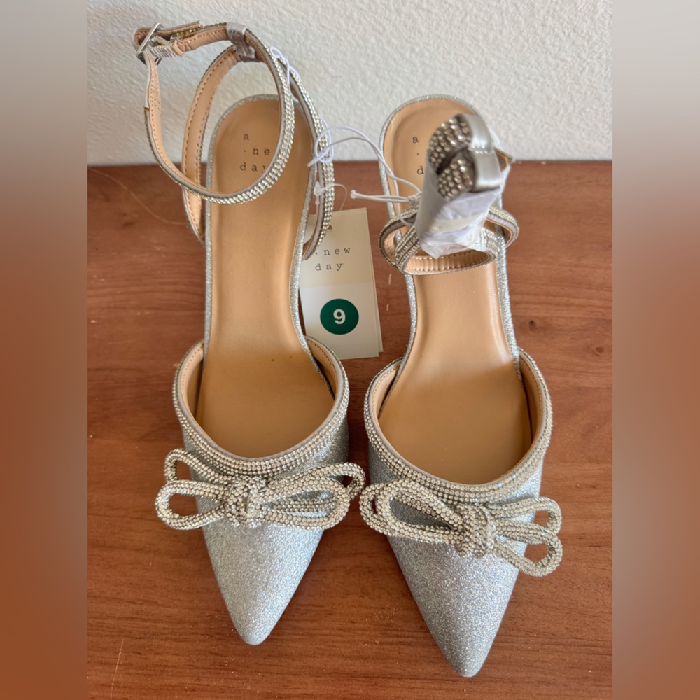 NWT a new day Silver Heels with Bow Accent